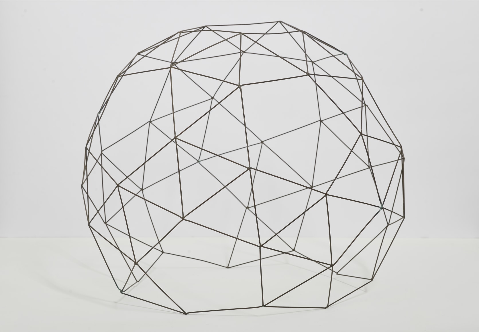 GEGO,&nbsp;Sin t&iacute;tulo [Untitled], 1977,&nbsp;Bronze,&nbsp;21 ⅝ x 24 &frac34; x 26 ⅜ inches (55 x 63 x 67 cm.)