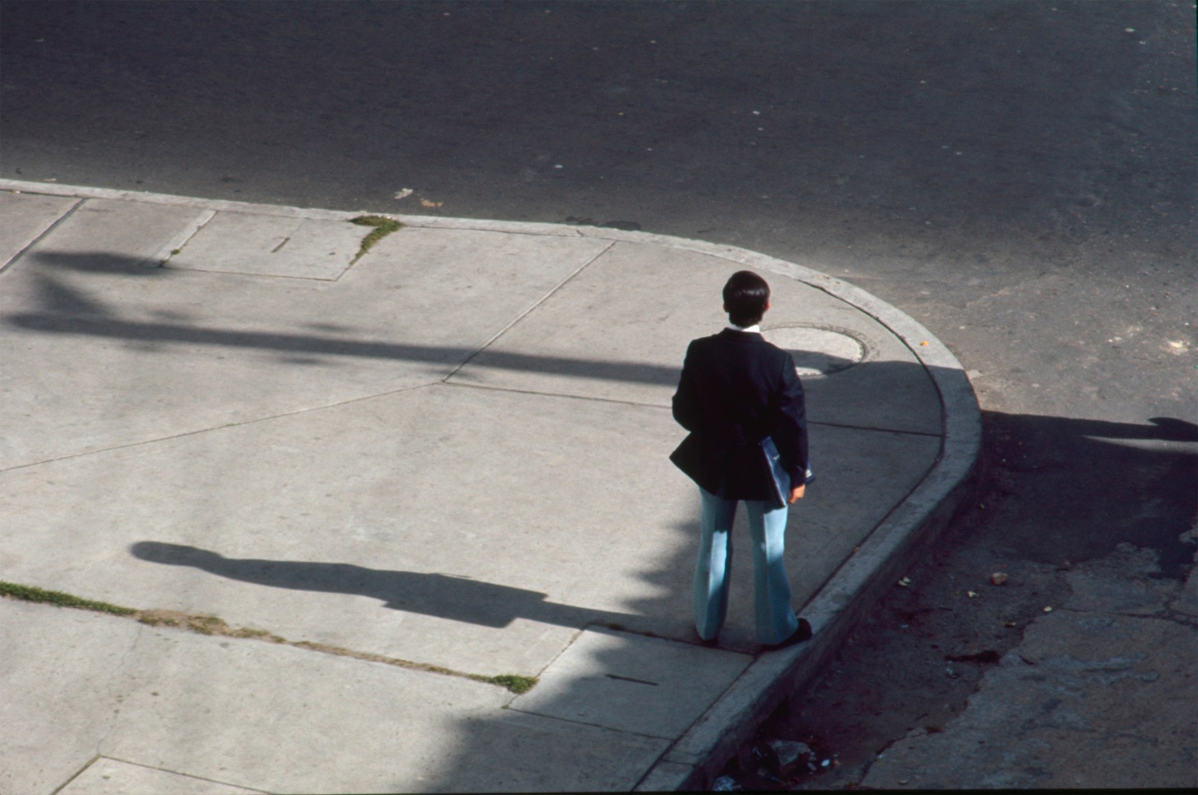 Miguel &Aacute;ngel Rojas. Visitante. Ed. 3/10 [Edition of 10 + 4 AP], 1975-2017. Cibachrome from Kodachrome film, 11 13/16 x 15 3/4 in. (30 x 40 cm.)