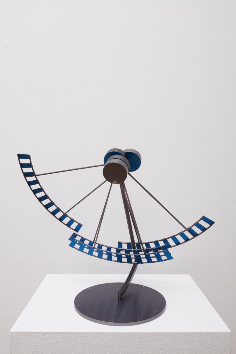 Pedro S. de Movell&aacute;n,&nbsp;TRACER, 2020, Titanium anodized aluminum, Blue anodized aluminum, blackened brass, stainless steel, 21 x 20 &frac12; in. (53.3 x 52.1 cm.)