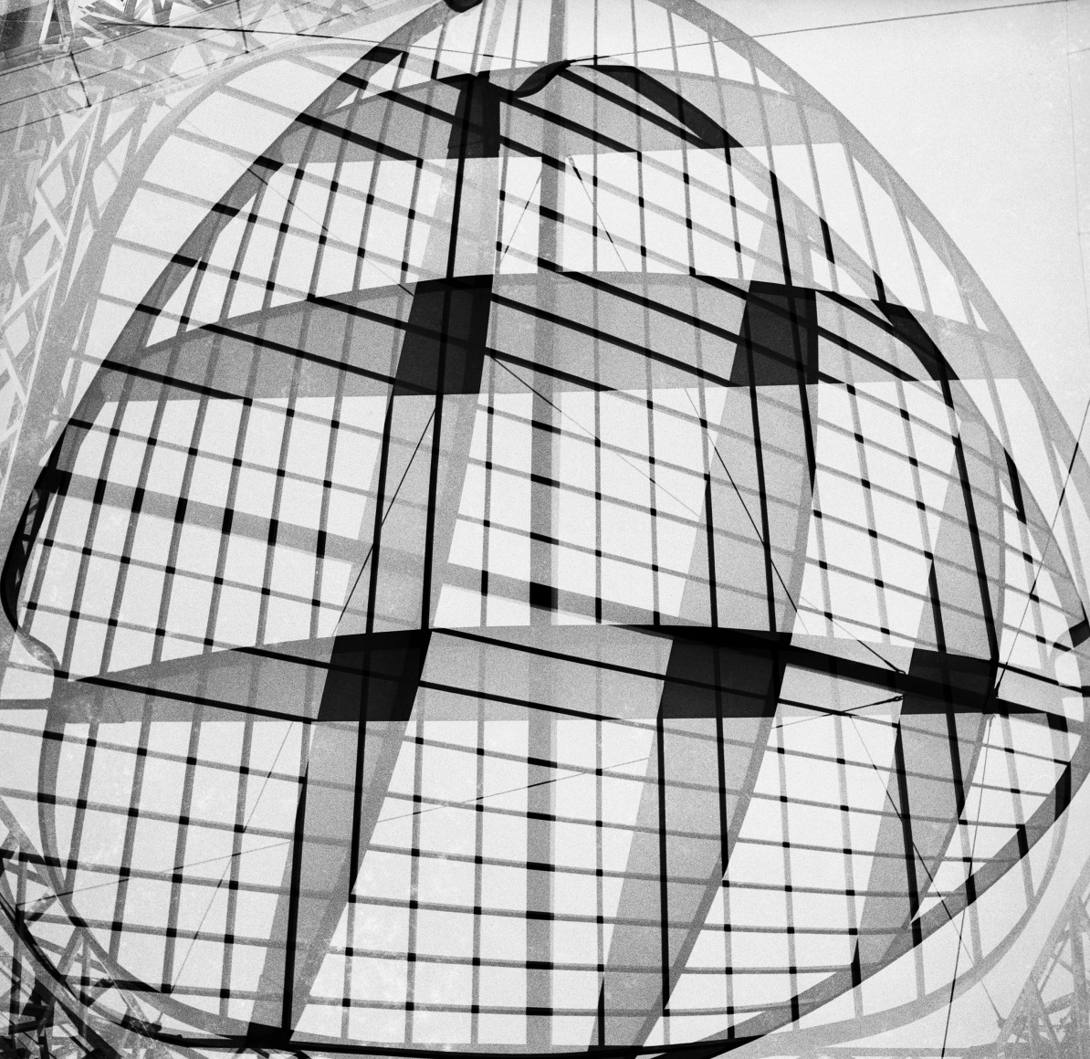 Geraldo de Barros, De la s&eacute;rie &ldquo;Fotoforma&rdquo;&nbsp; Belo Horizonte Edition of 15, 1951/2014. Silver Gelatin Print, 15 3/4 x 11 3/4 in.