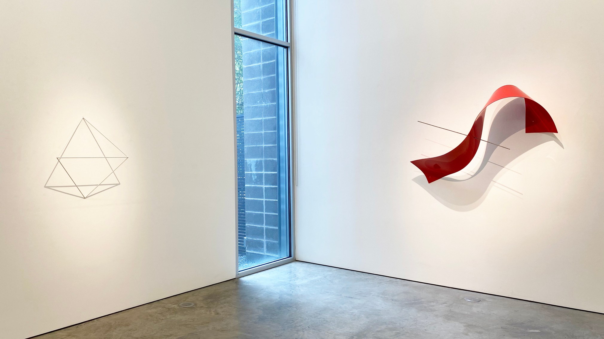 Installation view of the exhibition&nbsp;Dialogues&nbsp;at Sicardi | Ayers | Bacino.