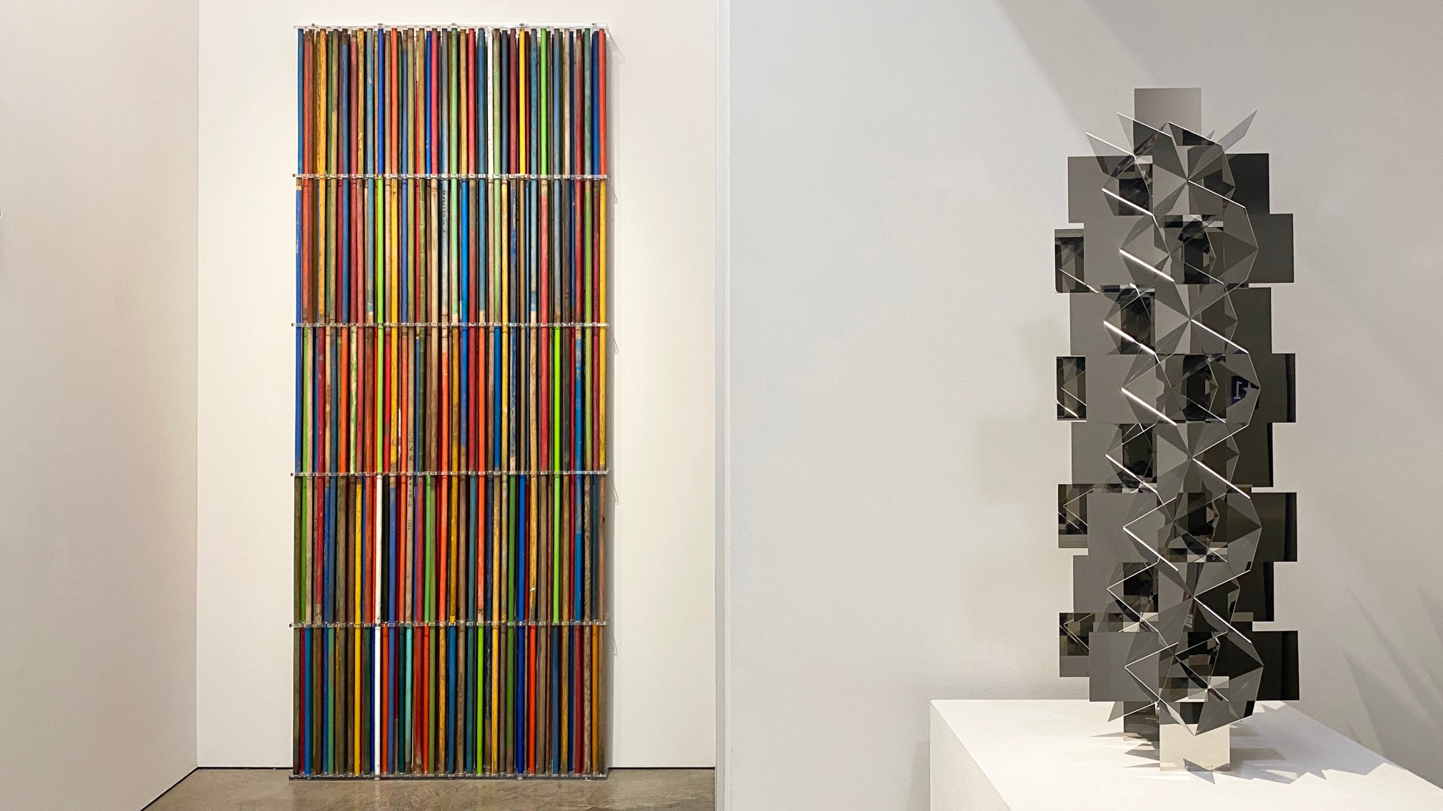 Installation view of the exhibition&nbsp;Dialogues&nbsp;at Sicardi | Ayers | Bacino.