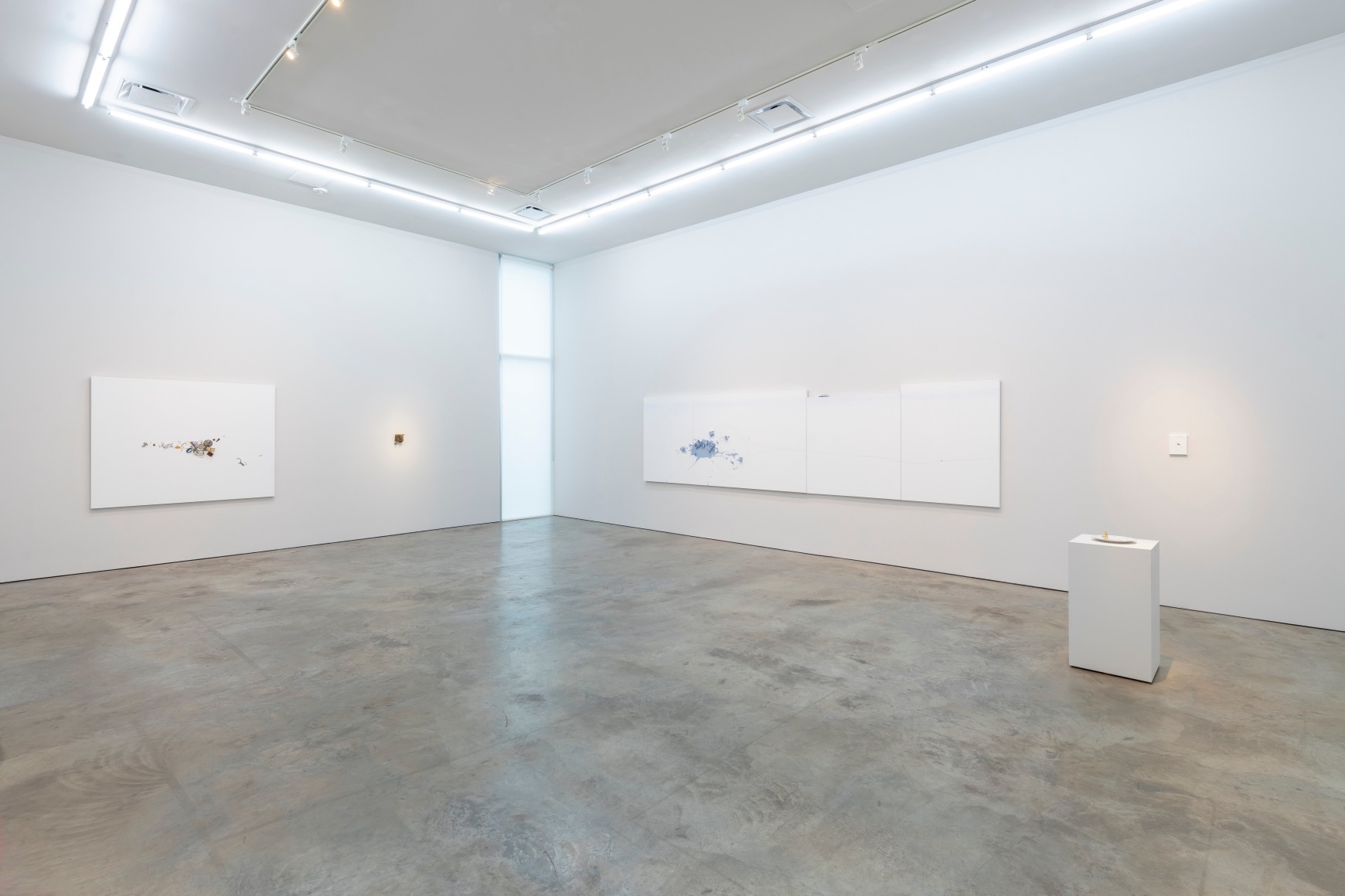 Liliana Porter: The Question of Scale, Installation at Sicardi | Ayers | Bacino, 2024. Photo by Anthony Rathbun.