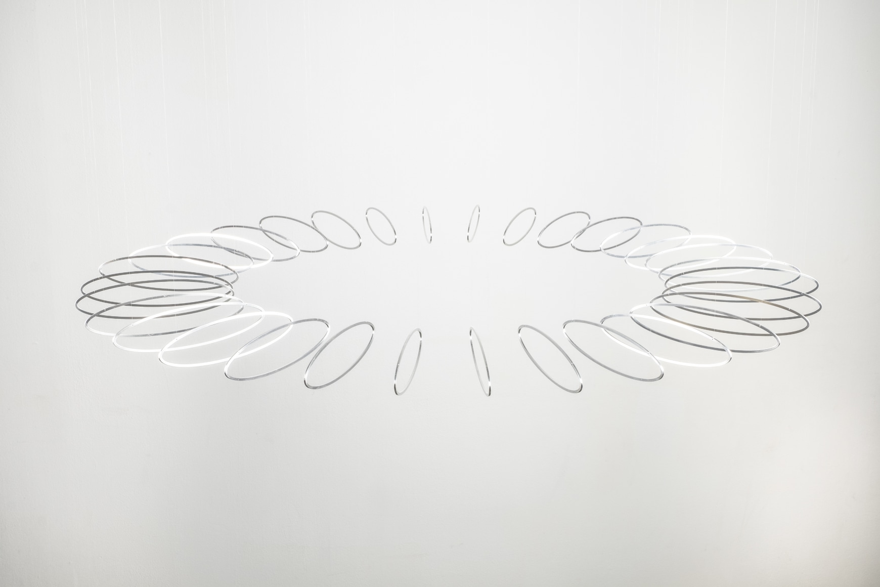 Elias Crespin, Elipsis Aluminium, 2022.&nbsp;Aluminium, Diameter = 37 3/8 in. (95 cm.)