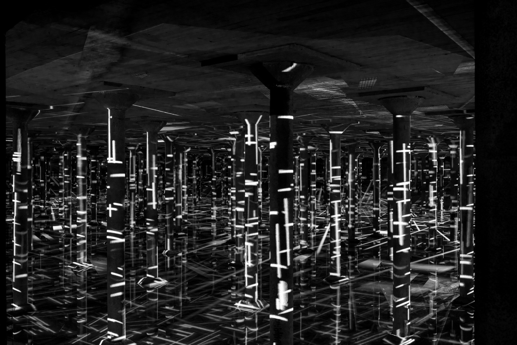 Rain: Magdalena Fern&aacute;ndez. Video Installation 2iPM009 from the series Mobile Paintings, 2009