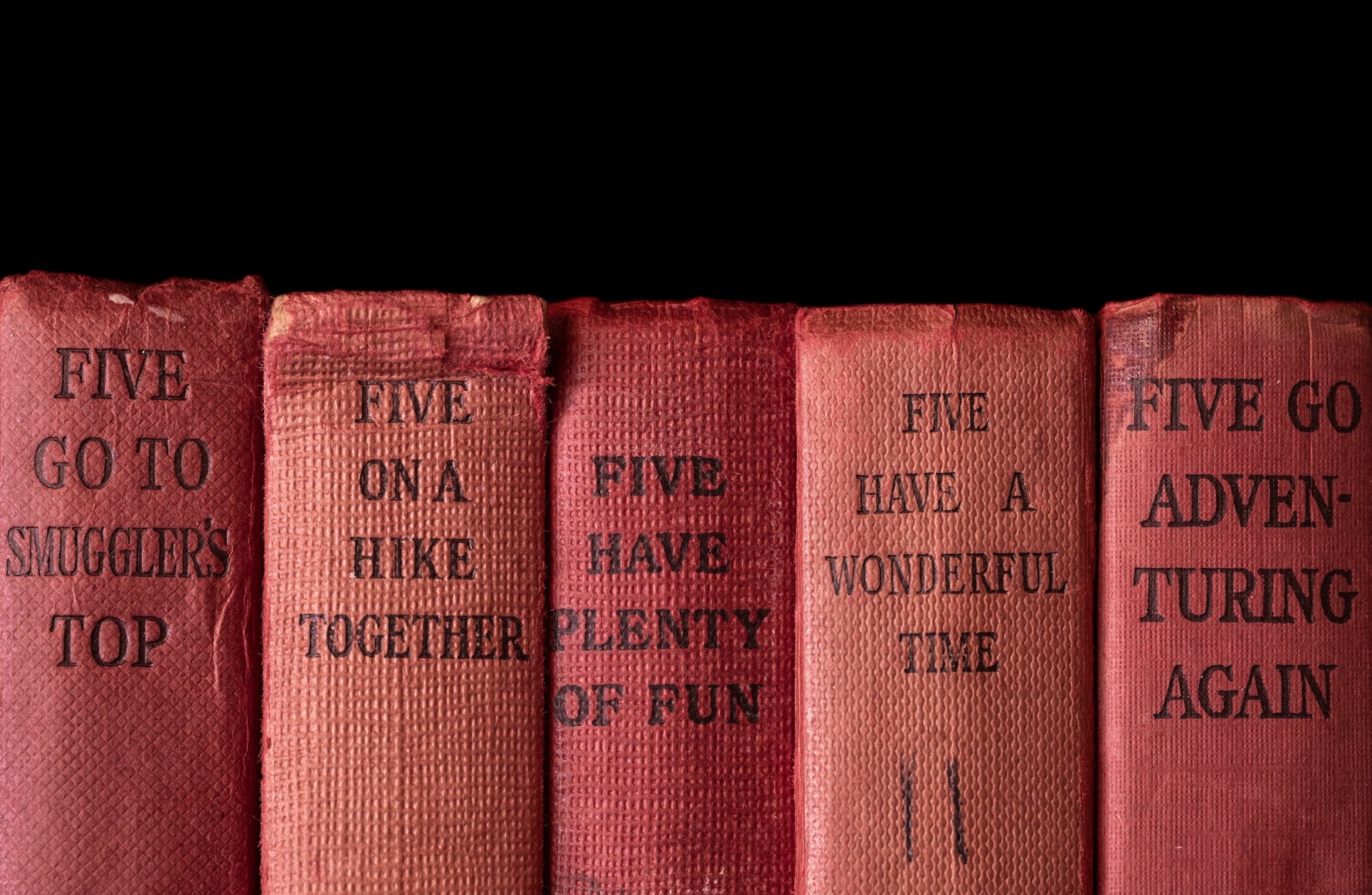 Mickey Smith , THE FAMOUS FIVE, 2023