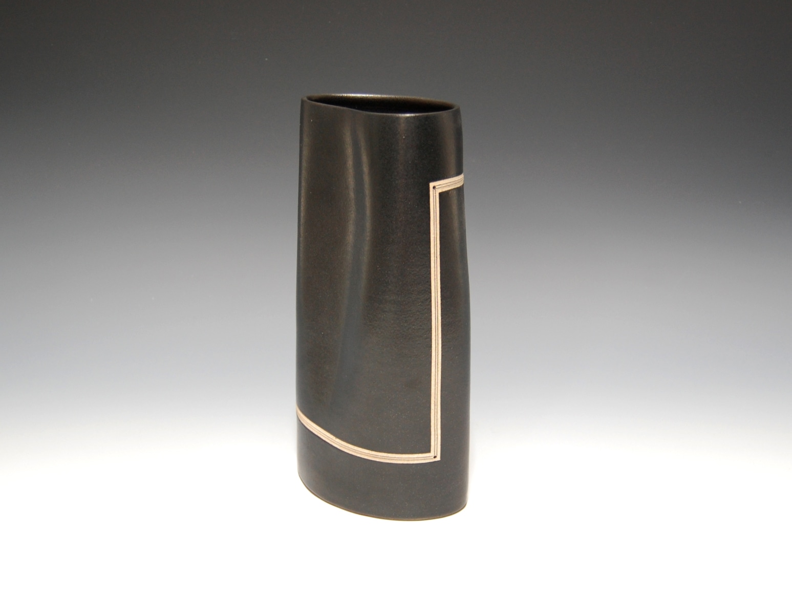 Gustavo-P&eacute;rez-Vase-01-28