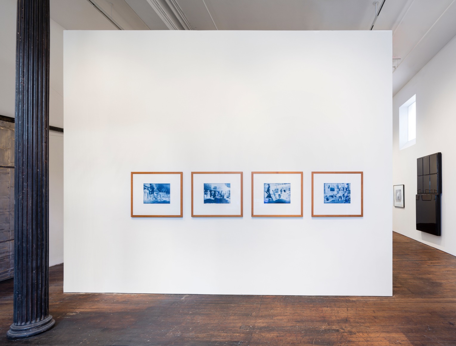 Souvenirs de Paris – installation view 1