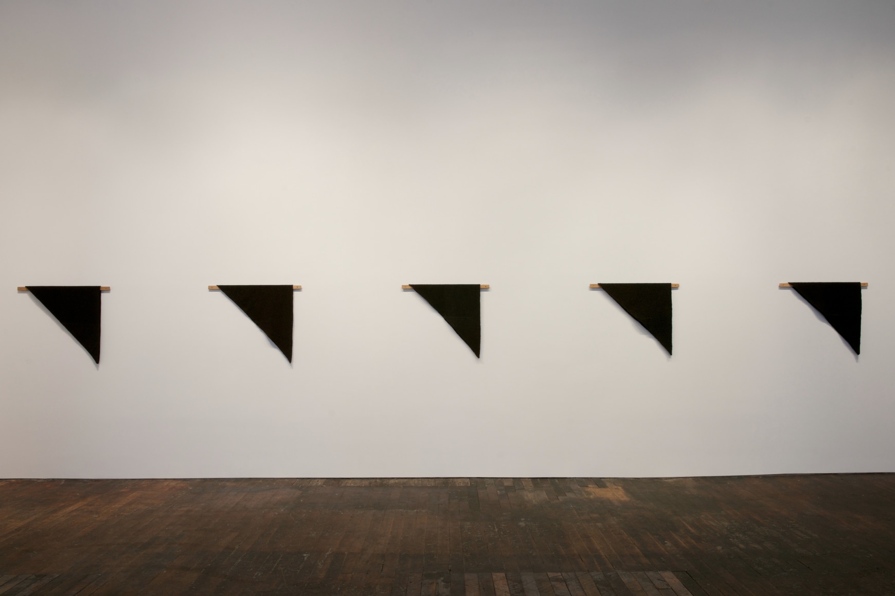 Helen Mirra: Waulked, – installation view 2