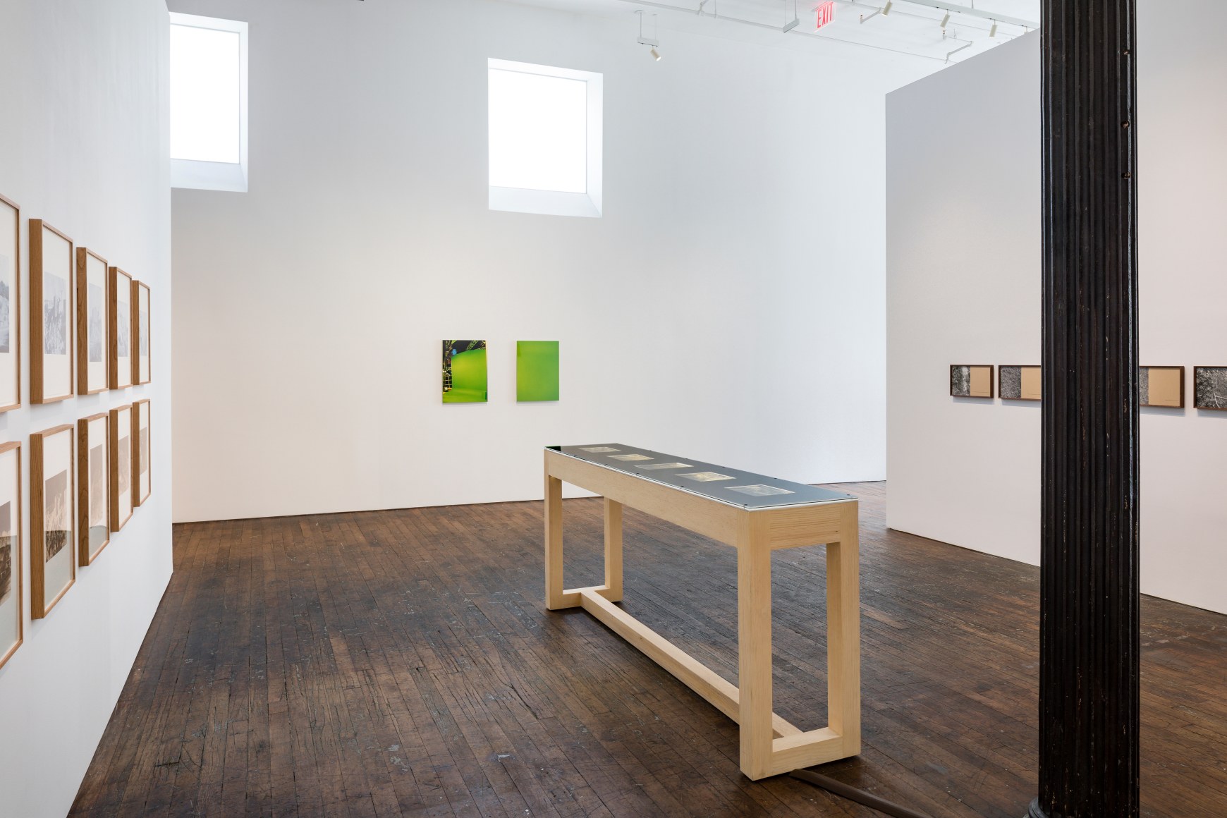 Back Grounds: Impressions Photographiques IV, installation view