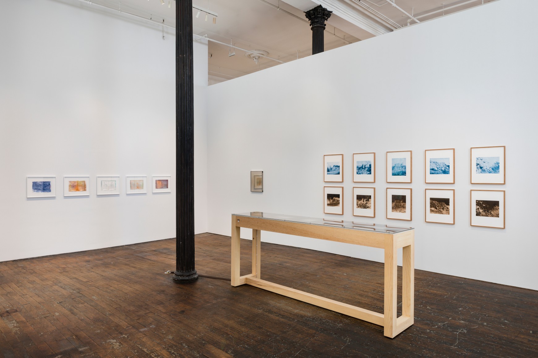 Back Grounds: Impressions Photographiques IV, installation view