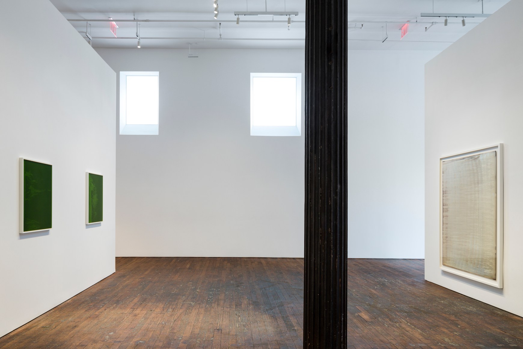 Dove Allouche: Le beau danger – installation view 3