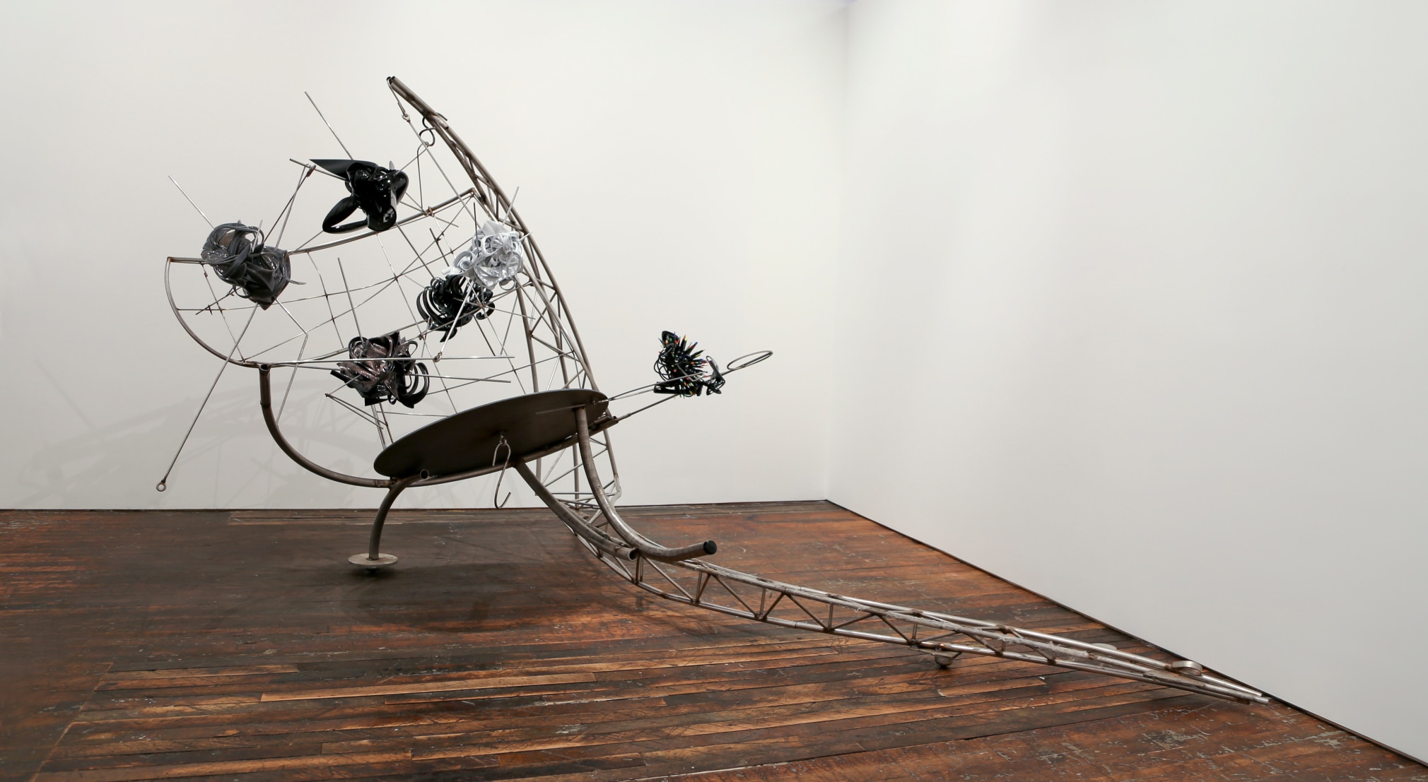 Frank Stella The Big Flea Truss