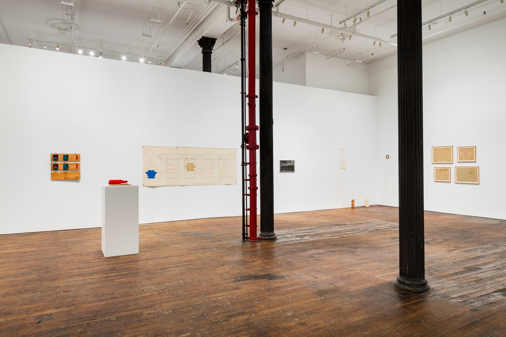 Robert Filliou: Seule la Fête est Permanente | Works 1962-1984 – installation view 9