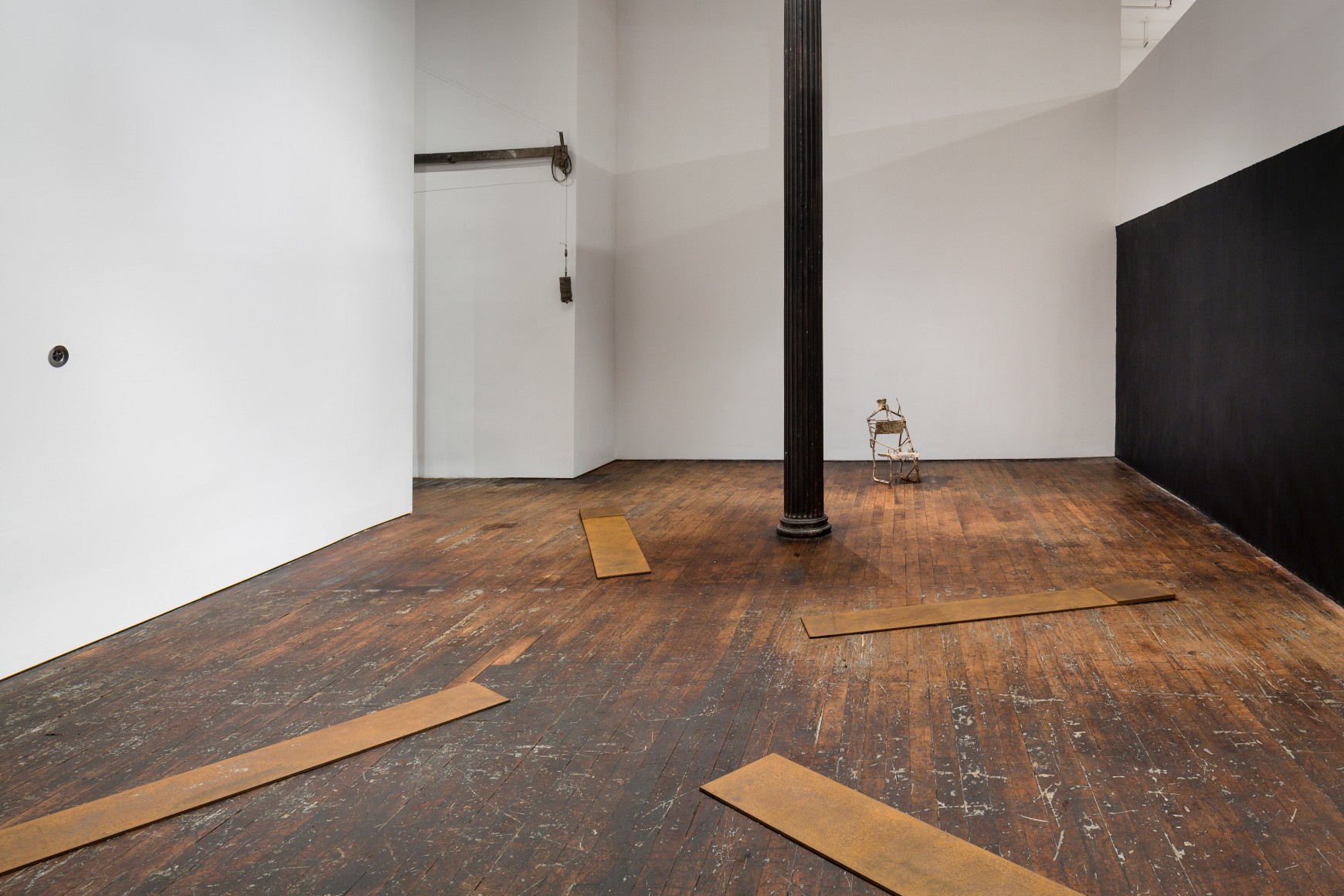 Untitled: Benassi, Bochner, Cabrita Reis, Gober, Nauman, Serra, Sosnowska, Tuttle, Walther – installation view 6