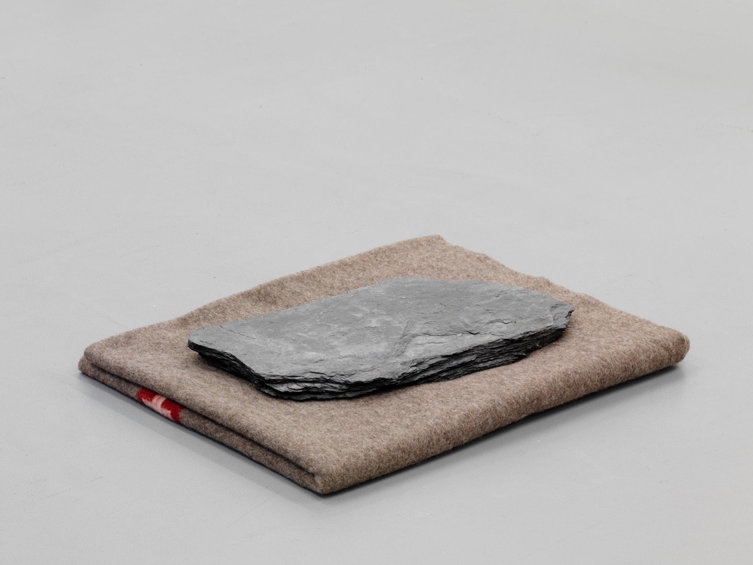 Helen Mirra: Conscience de pierre – installation view 5
