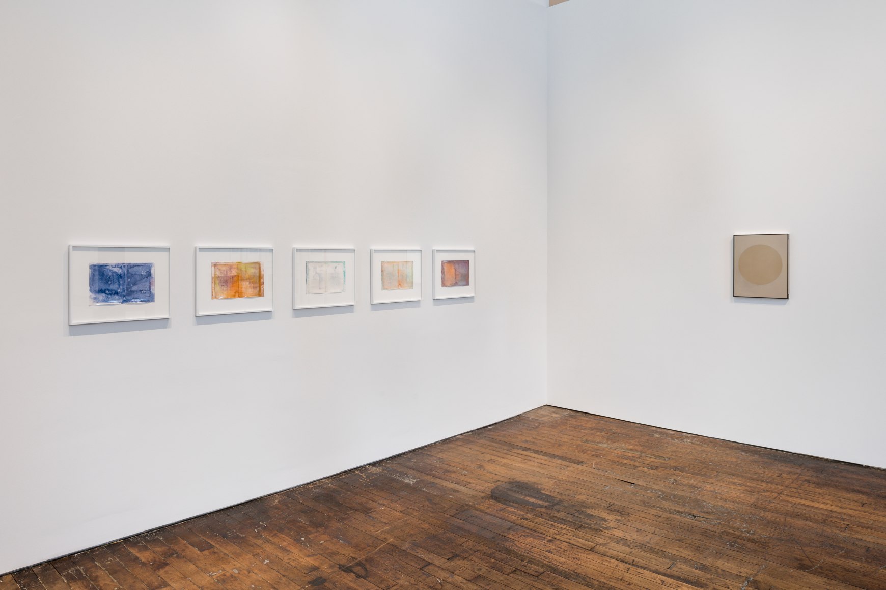 Back Grounds: Impressions Photographiques IV, installation view