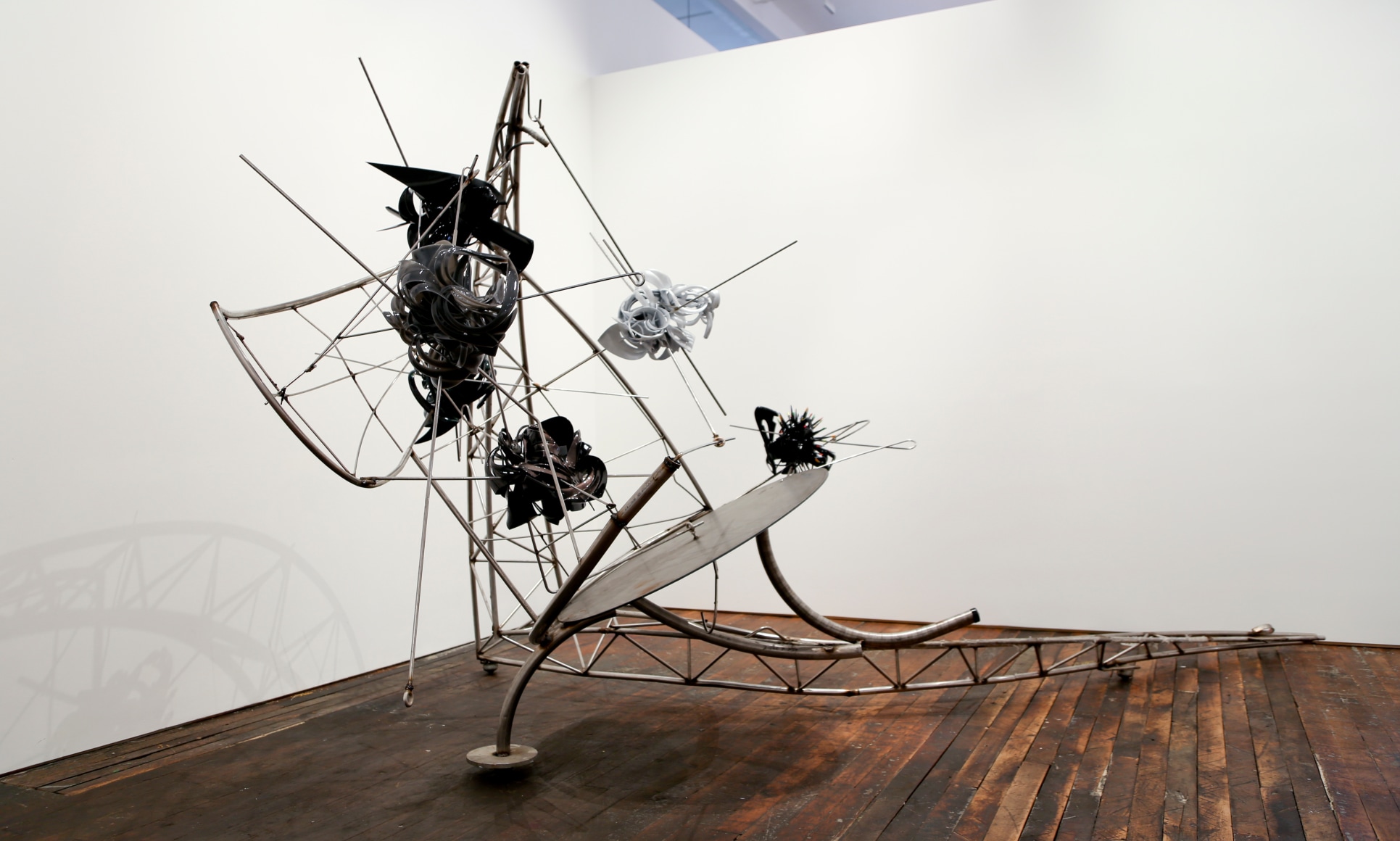 Frank Stella The Big Flea Truss