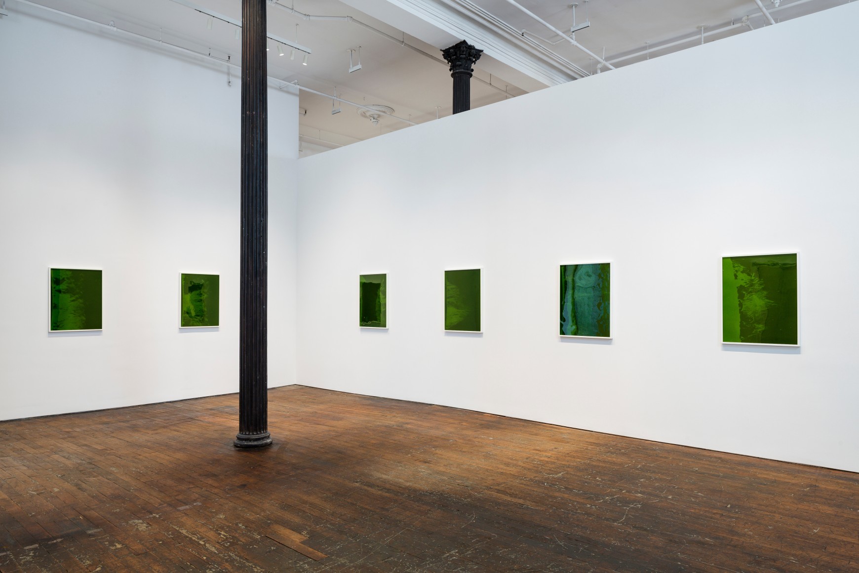 Dove Allouche: Le beau danger – installation view 5