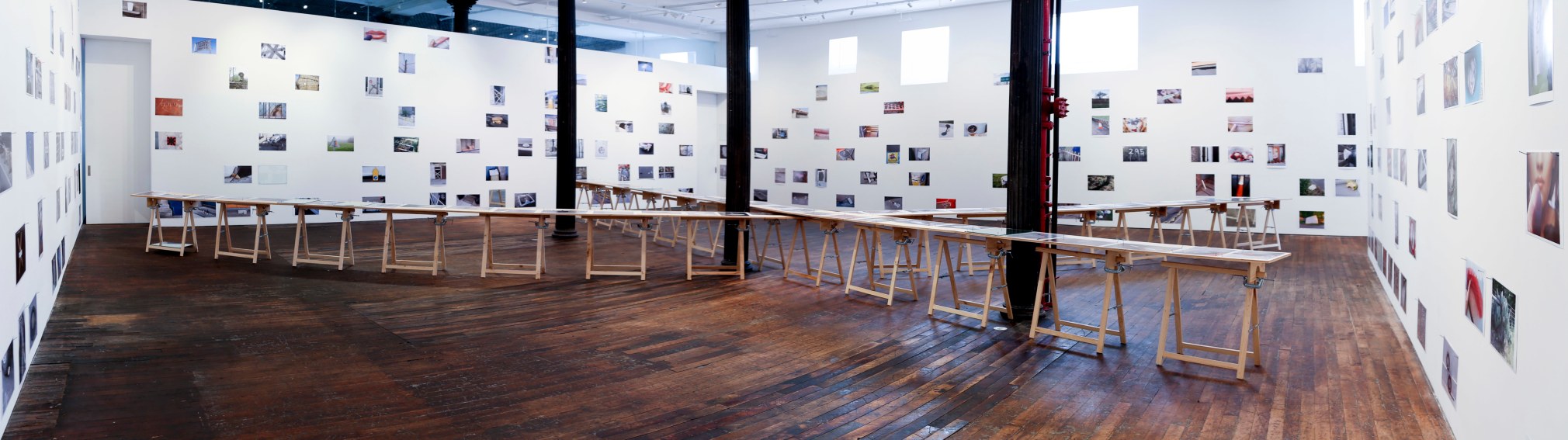 Richard Wentworth: motes to self – installation view 1