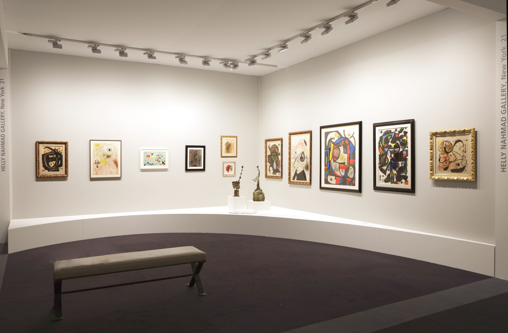 Installation view of Tefaf NY 2017, booth 21. Photography by Studio MDA. &copy;Helly Nahmad Gallery NY.