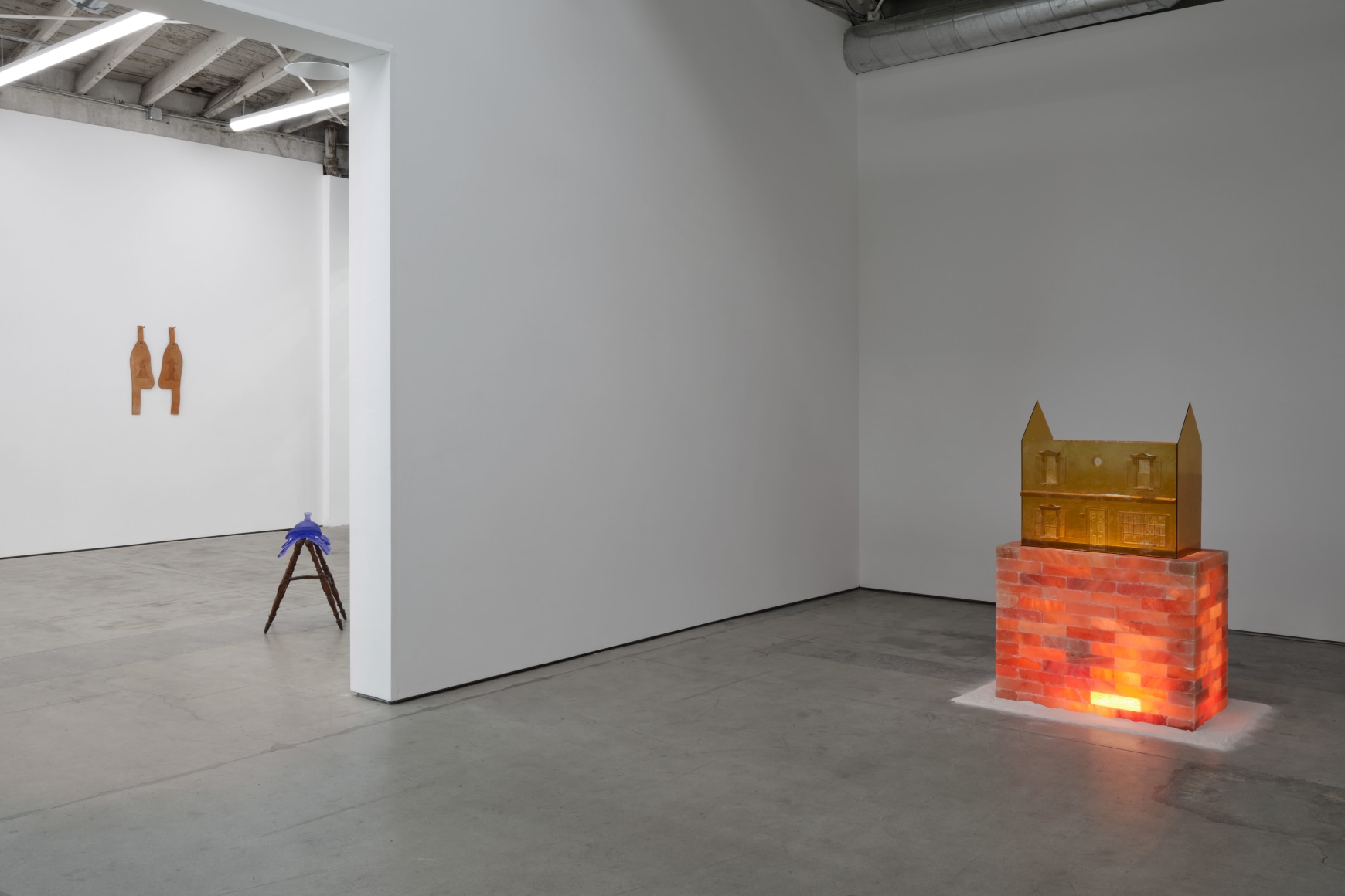 Sula Bermúdez-Silverman, Ichthyocentaur, Matthew Brown, Los Angeles, 2023. Installation view.