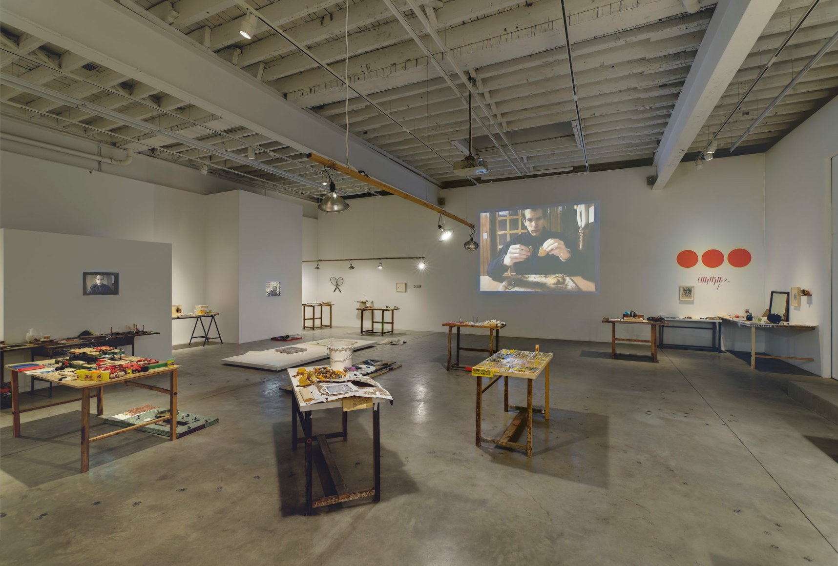 Uri Aran, By foot, by car, by bus. Gavin Brown's Enterprise, New York, 2012. 