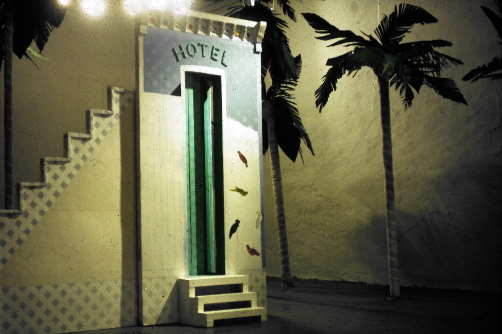 False Fronts and Hotels, Bird Hotel