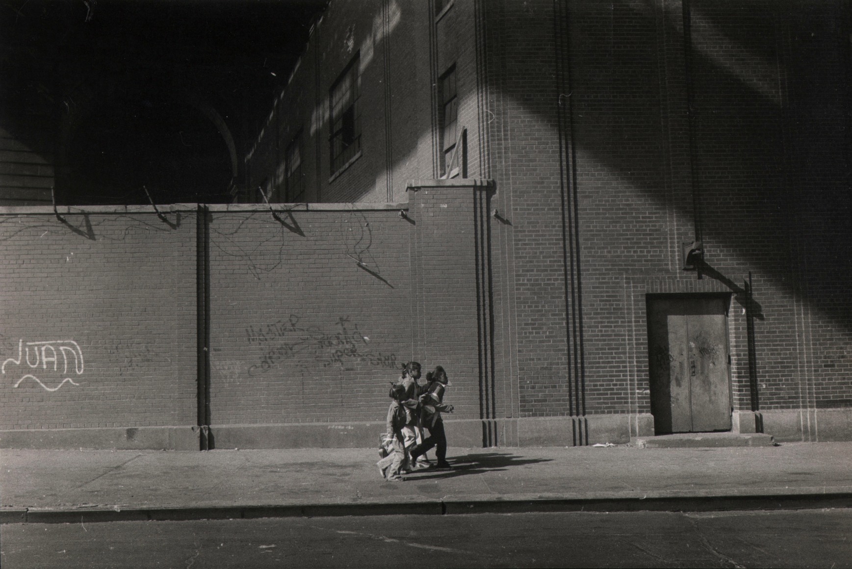 30.&nbsp;Anthony Barboza (African-American, b. 1944), NYC, c. 1970s