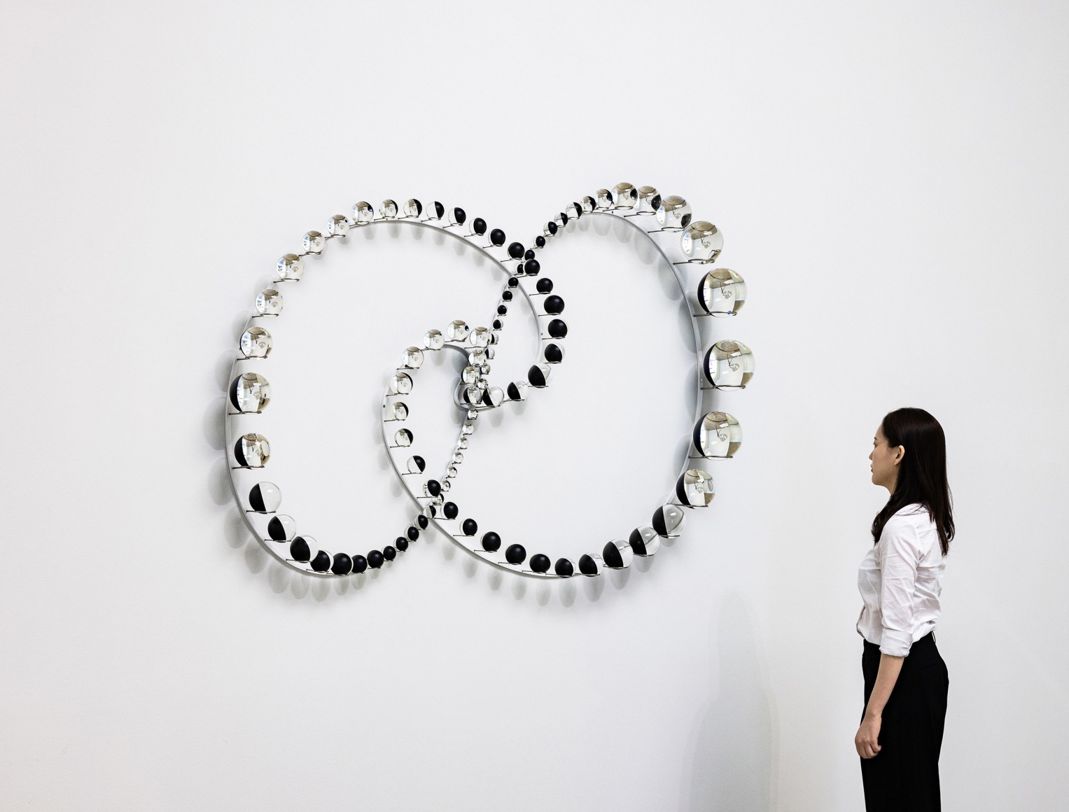 Installation view of Olafur Eliasson: Inside the new blind spots at PKM&amp;amp;PKM+., Courtesy of PKM gallery.