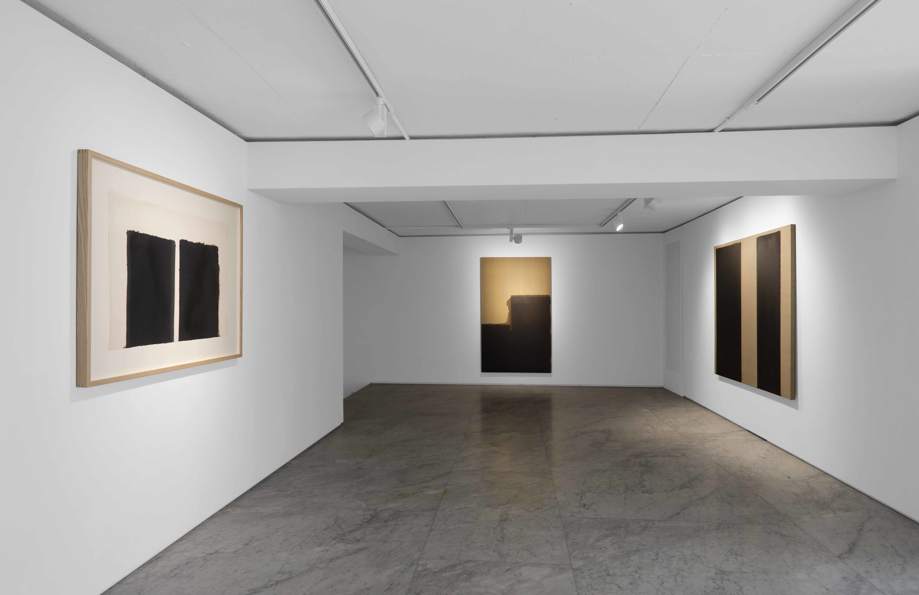 Installation view of&nbsp;Yun Hyong-keun 1989&ndash;1999&nbsp;at PKM. Courtesy of PKM Gallery.&nbsp;