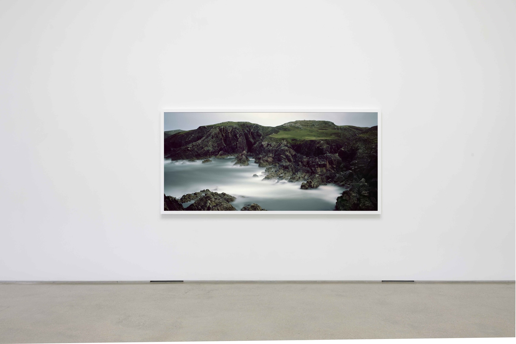 Installation view of&nbsp;Darren Almond&rsquo;s solo Exhibition at PKM., Courtesy of PKM Gallery.