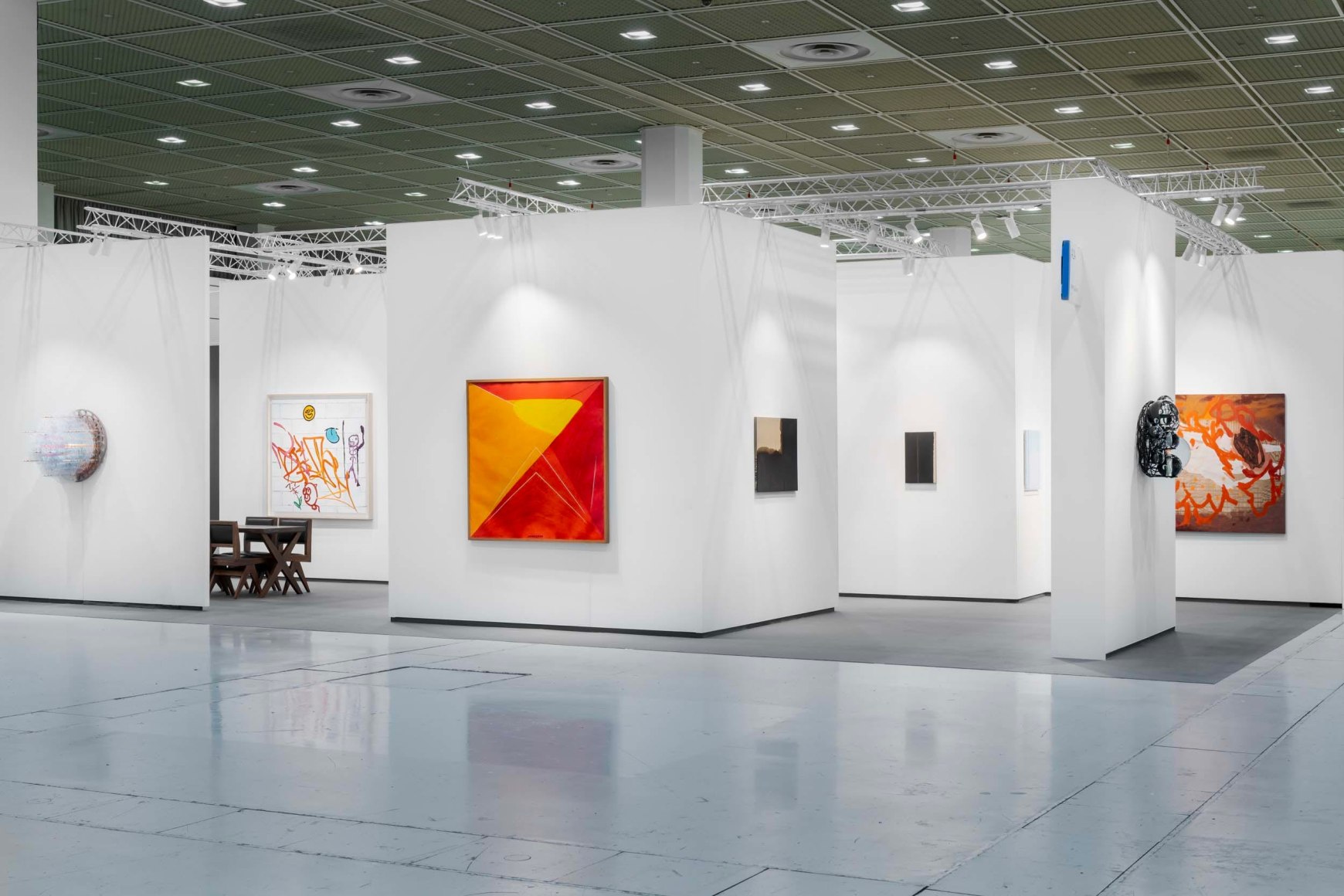 Installation view of PKM Gallery booth (COEX Exhibition Center Hall C, A14) in FRIEZE SEOUL 2023.