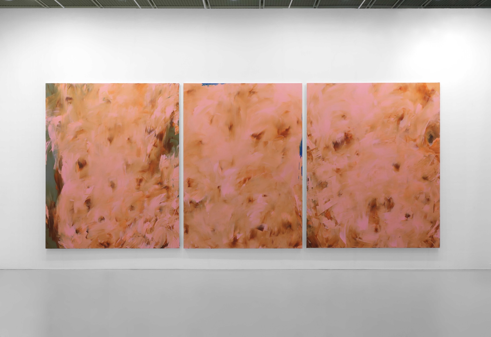 Installation view of PKM Gallery booth (COEX Convention center Hall C, C73) in GALLERIES ART FAIR 2024.