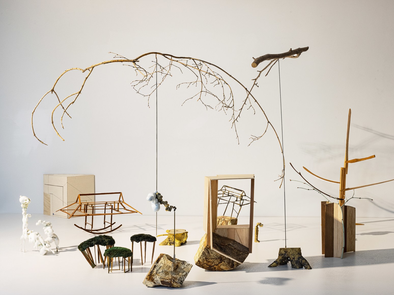 Installation view of "Koo Hyunmo: resemble" at PKM+. Courtesy of PKM Gallery. 