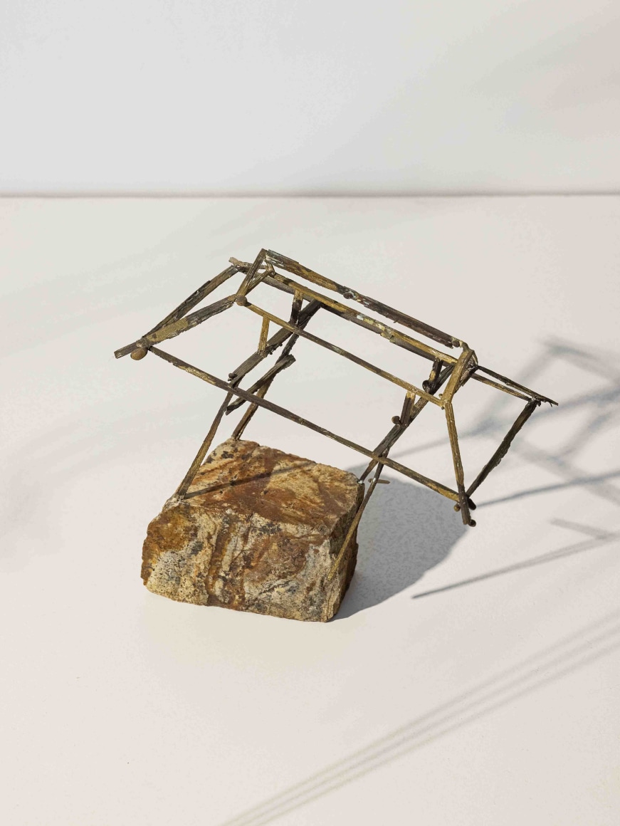  Koo Hyunmo, 집 House, 2014. Wood, stone, 10 x 15 x 15.5 cm. Courtesy of the artist & PKM Gallery.