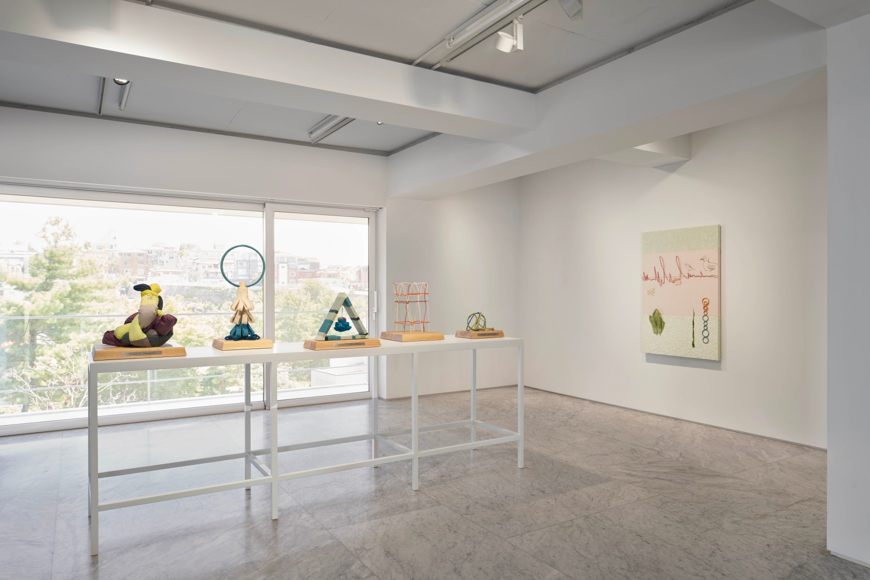Installation view of Amateur Composer at PKM & PKM+., Courtesy of PKM Gallery.