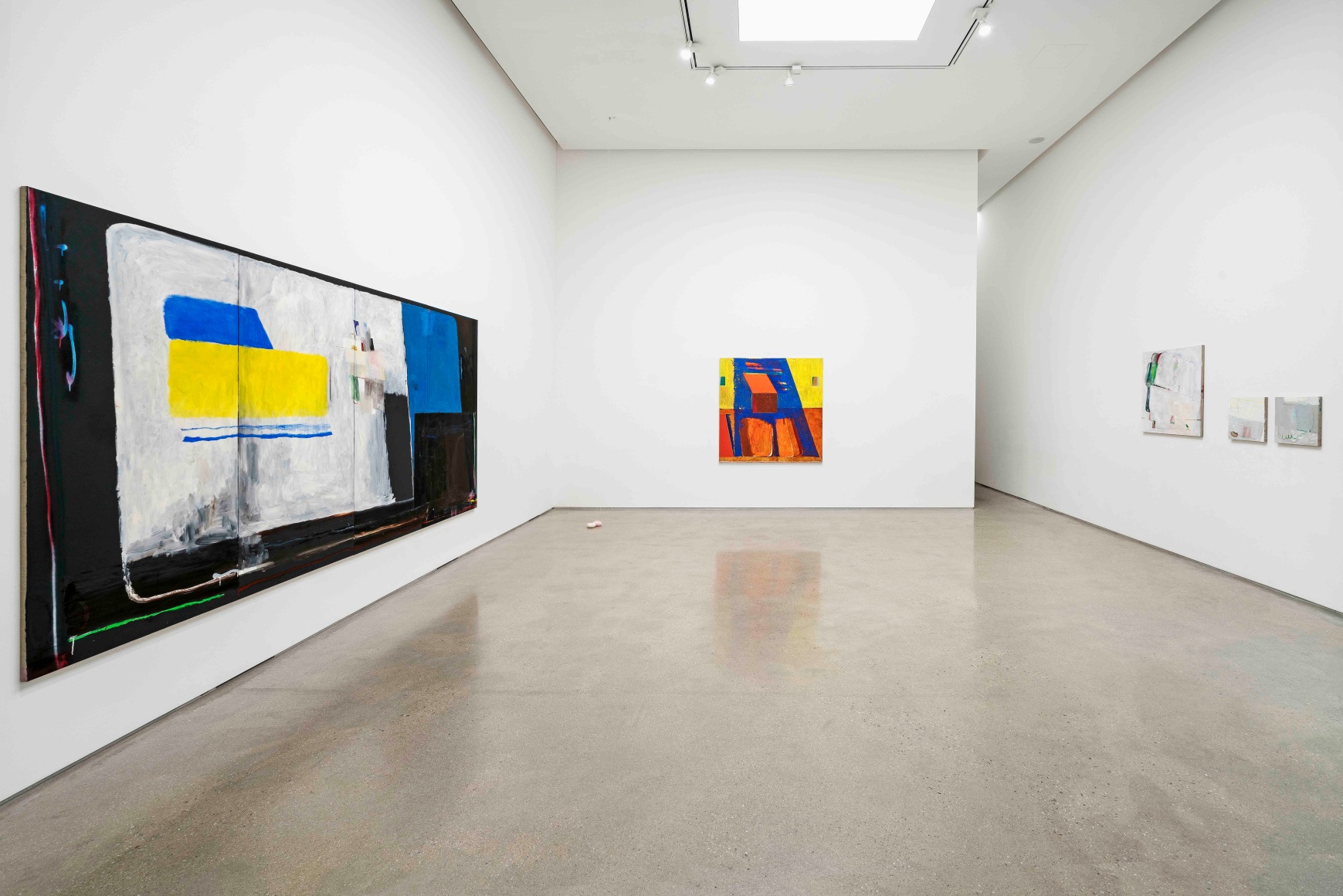 &nbsp;Installation view of Bek Hyunjin: Beyond Words at PKM&amp;amp;PKM+., Courtesy of PKM Gallery.