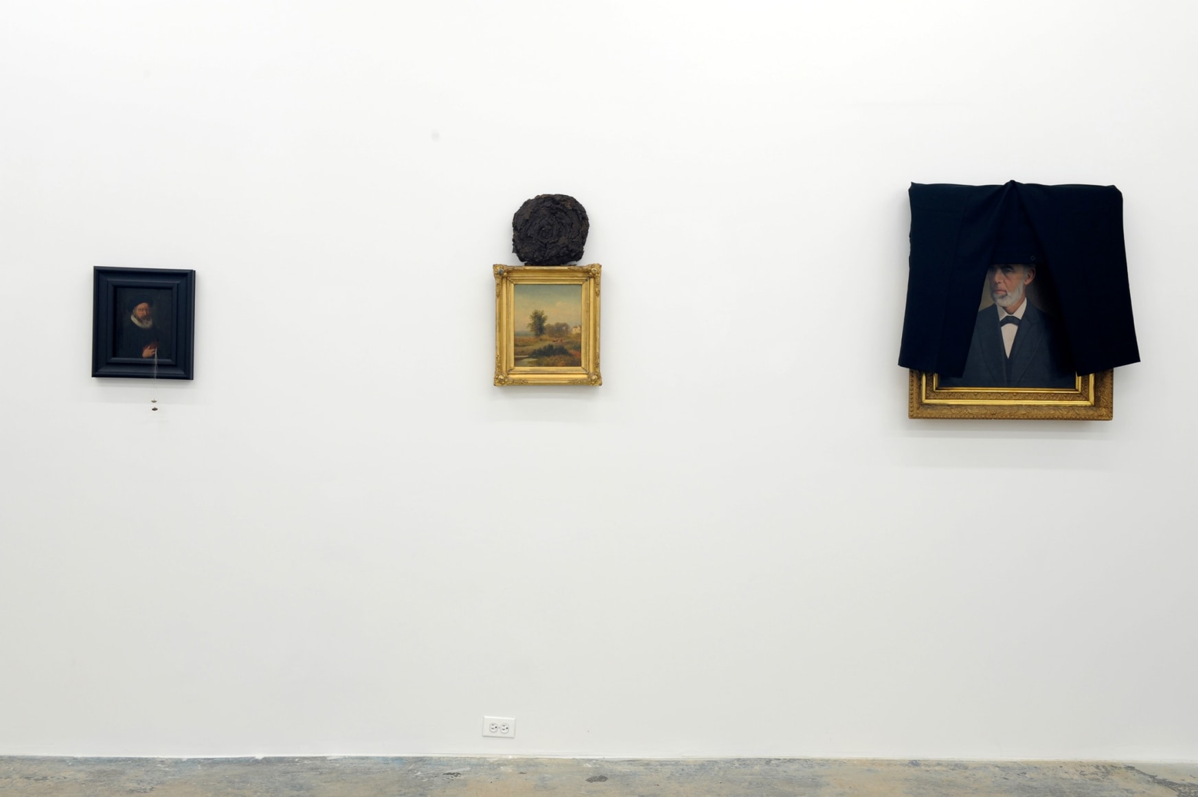 JOHN KIRCHNER Unknowns 2009. Installation view: Conner Contemporary Art.