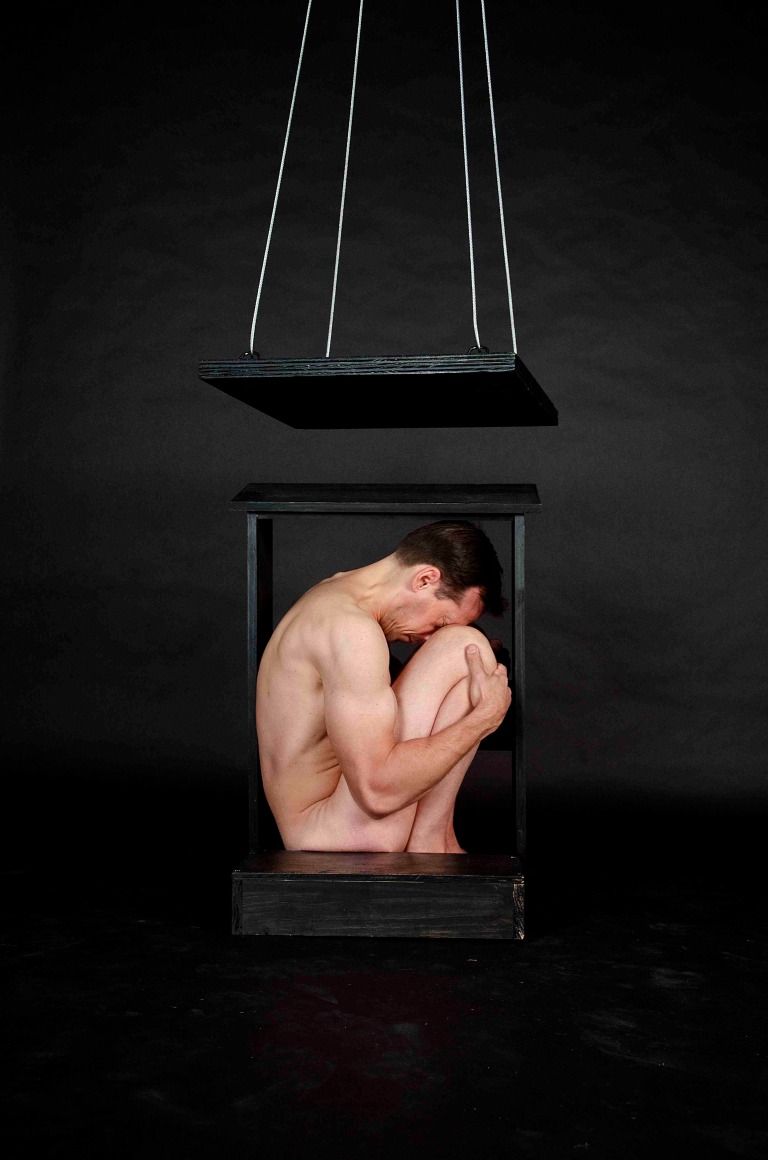 STEVEN SKOWRON Contemplation IV 2013, c-print, 11 x 16 inches, ed: 5. In collaboration with Stephanie Booth.