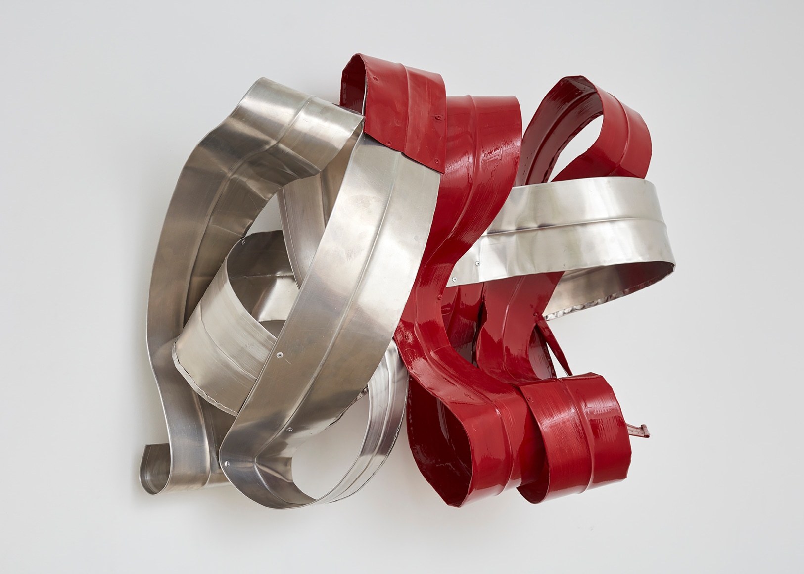 Anna Fasshauer, Cancan Carrera, 2017. Aluminum, lacquer, 36 x 46 x 19 in, 91.4 x 116.8 x 48.3 cm (AF17.016)