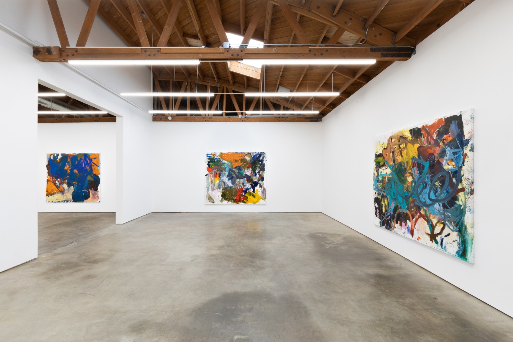 Installation View of "Dancing". "Zurück zur Angst", and "Eye Beep"