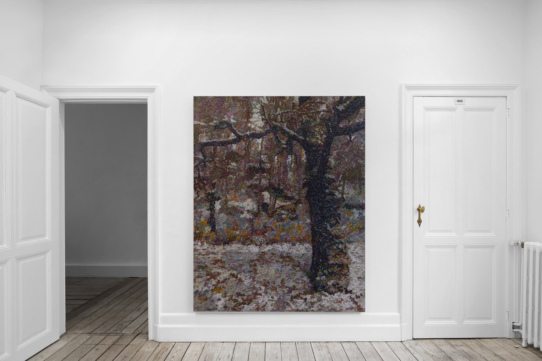 Installation view of Gregory Hodge, Echo, Nino Mier Gallery, Brussels, September 12 – October 25, 2025