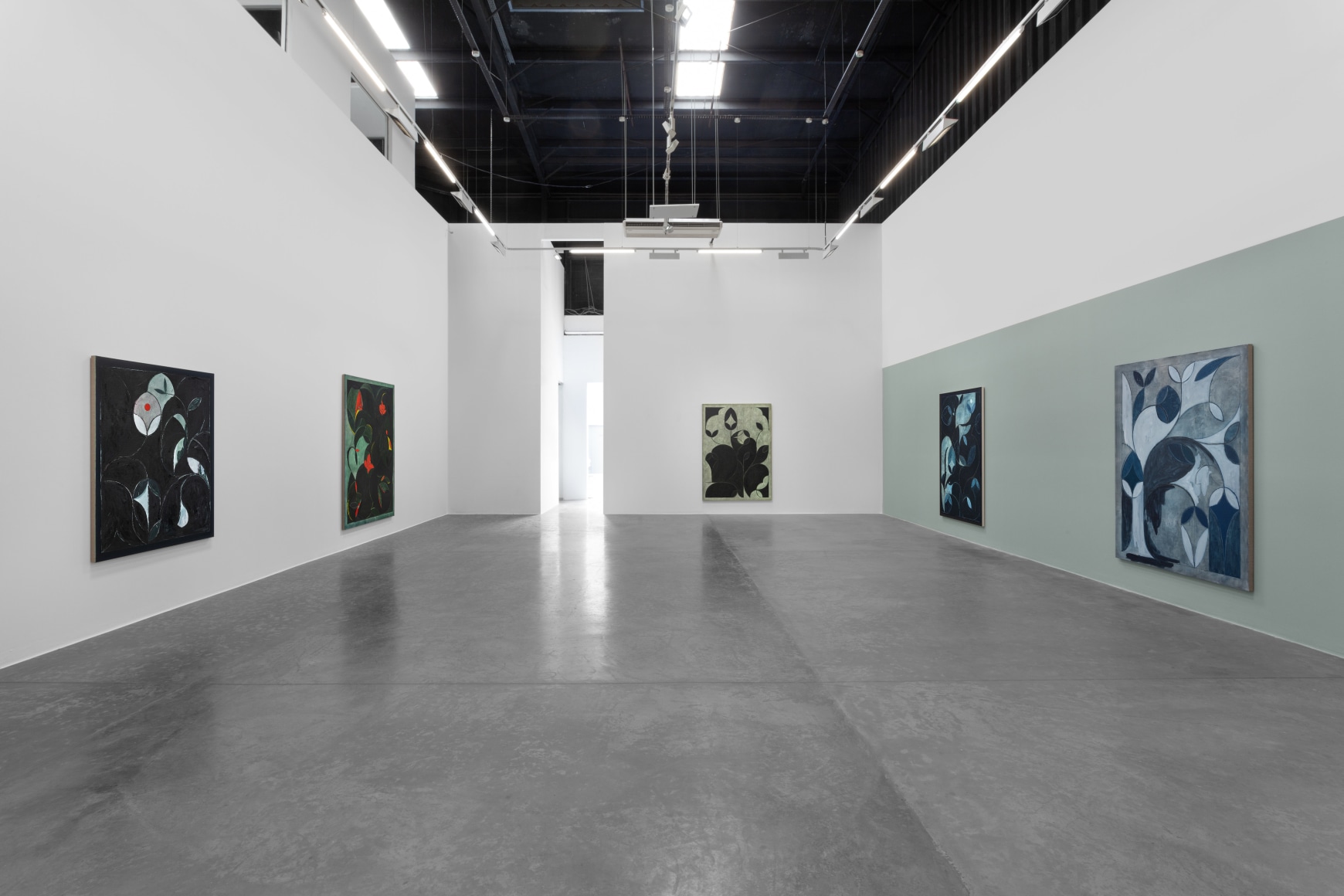 Arabesque, Kamrooz Aram, Installation view at Green Art Gallery, Dubai, 2019