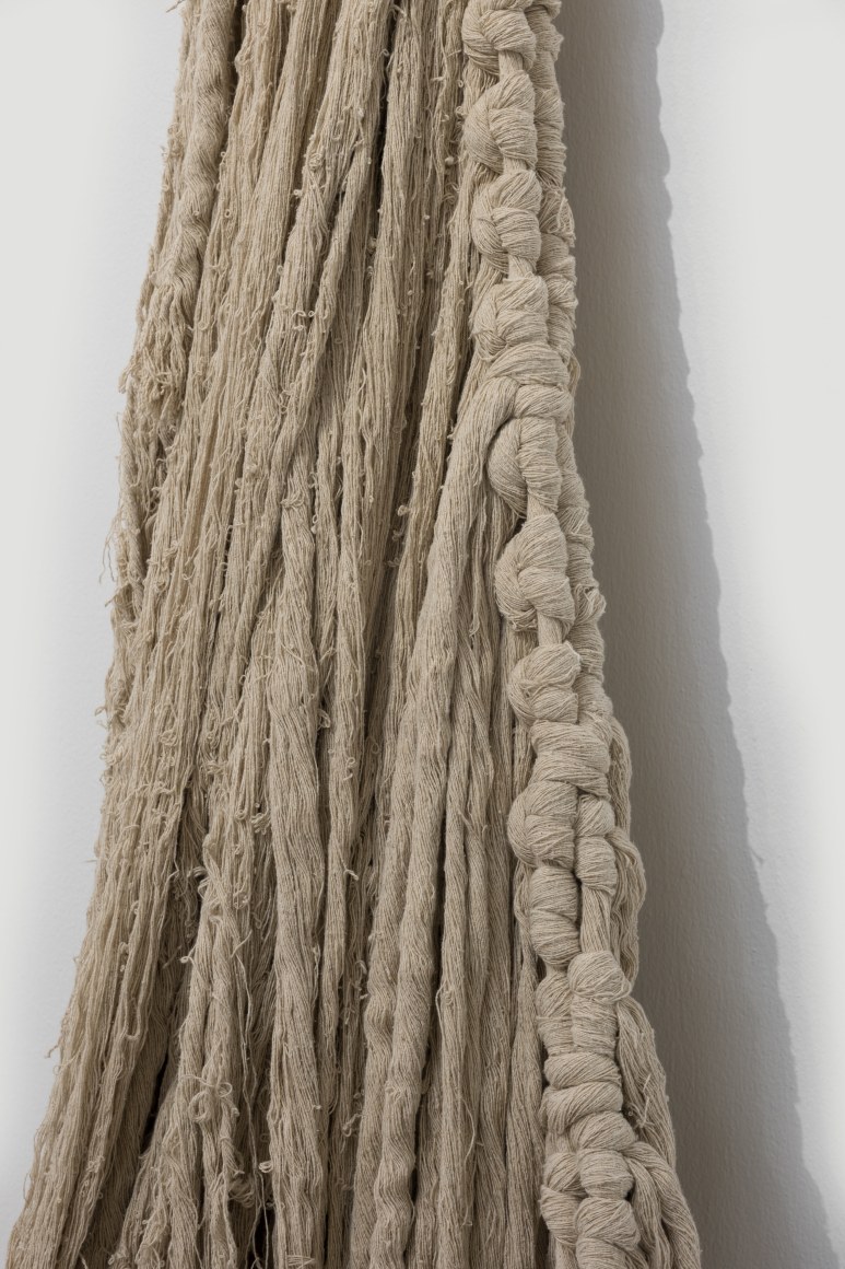 Afra Al Dhaheri,&nbsp;Back-combing (detail), 2021