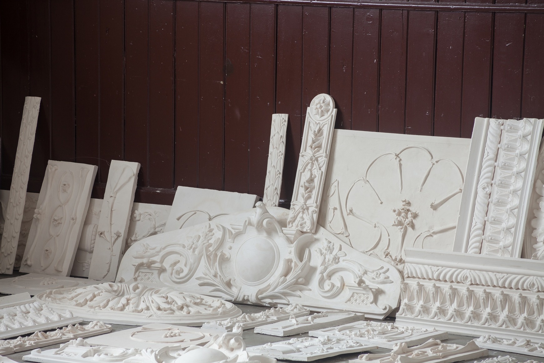 Michael Rakowitz,&nbsp;The flesh is yours, the bones are ours&nbsp;(plaster casts) (detail), 2015