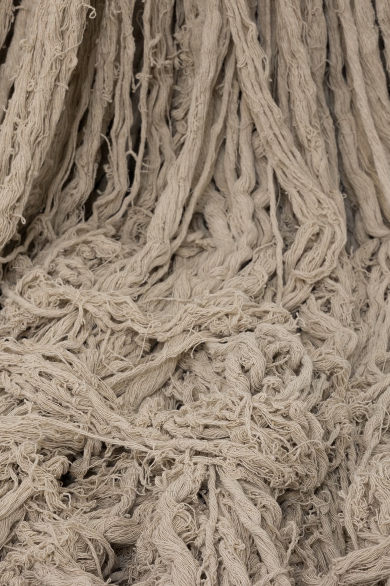 Afra Al Dhaheri,&nbsp;Back-combing&nbsp;(detail), 2021