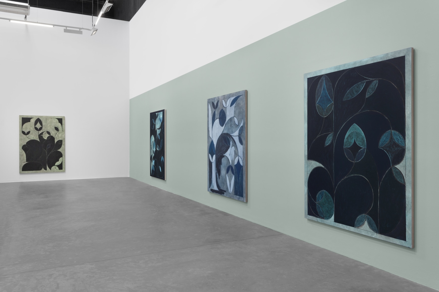 Arabesque, Kamrooz Aram, Installation view at Green Art Gallery, Dubai, 2019