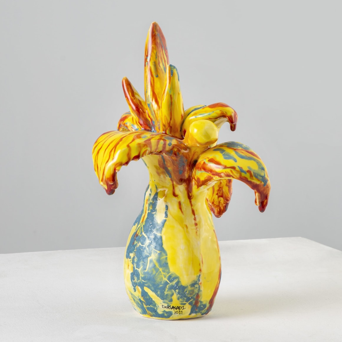 Dorsa Asadi, The reverse fire, 2021, Ceramics, 25 x 25 x 35 cm