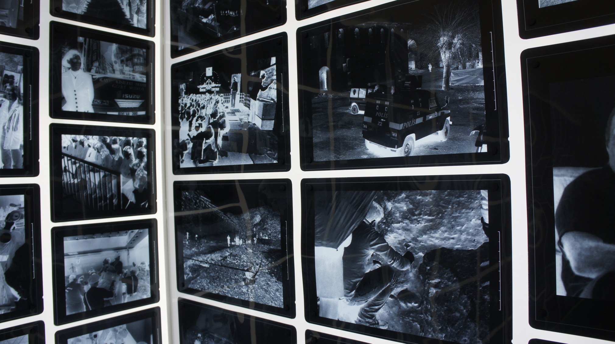 Hale Tenger,&nbsp;I Know People Like This III,&nbsp;2013